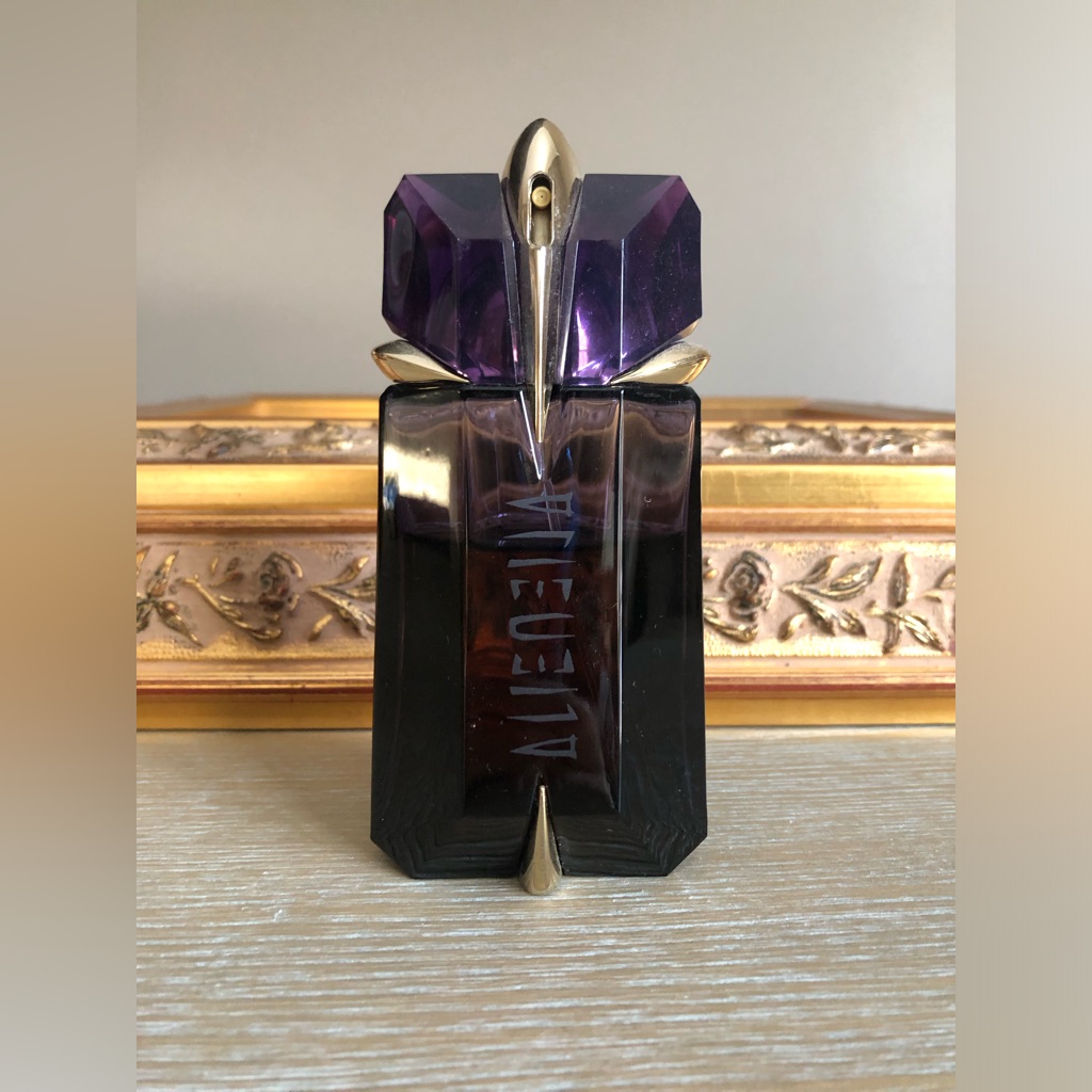 Thierry Mugler Alien Perfume 2oz Refillable Bottle